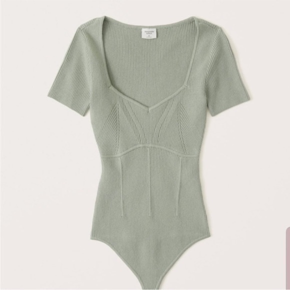 Abercrombie Sweetheart Corset Short Sleeve Knit Bodysuit in Sage Green Medium - Picture 1 of 4